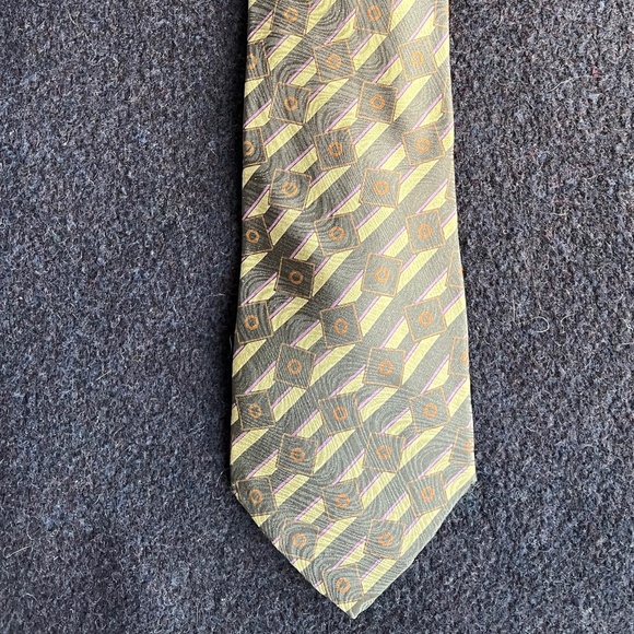 Giorgio Armani Neck Tie - Picture 1 of 5